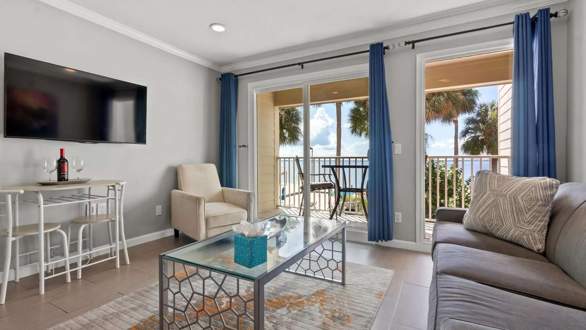 227-Wifi, New Paint, Amazing Views, Close To Bucs Stadium Tampa