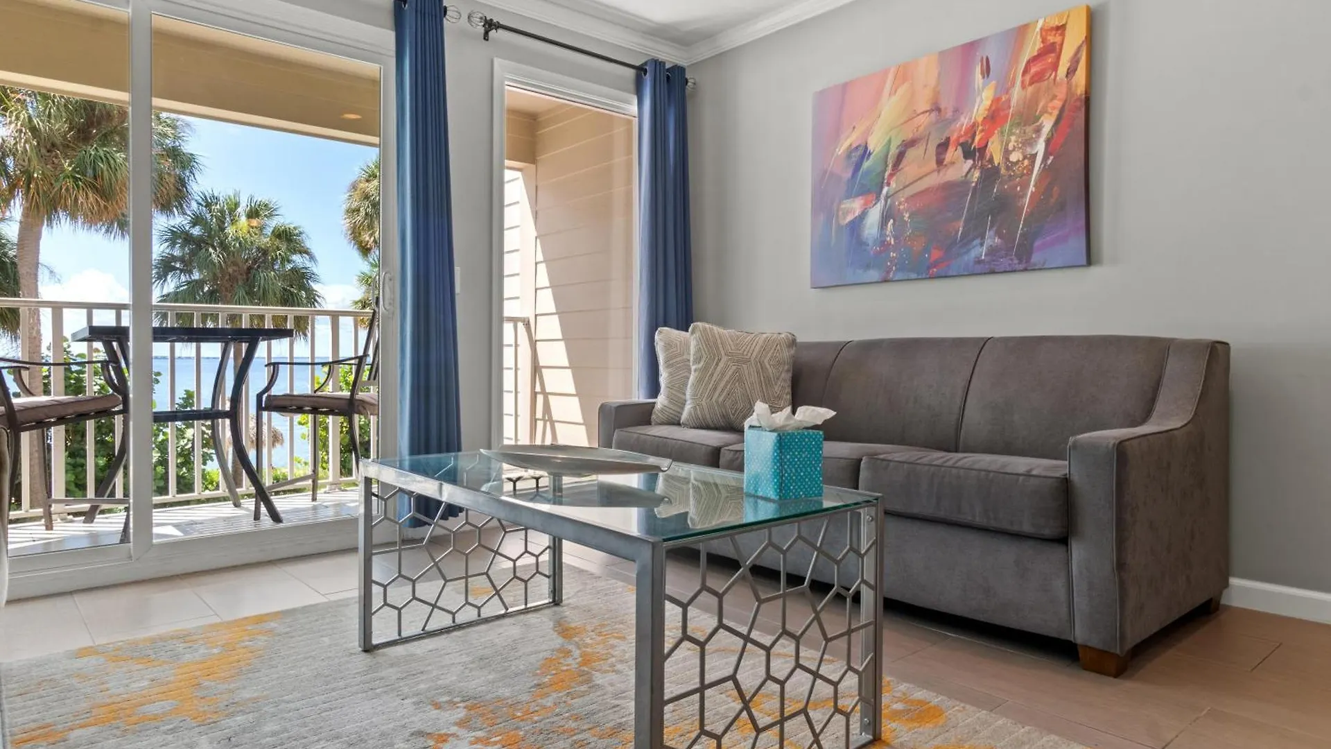 227-Wifi, New Paint, Amazing Views, Close To Bucs Stadium Tampa 0*,